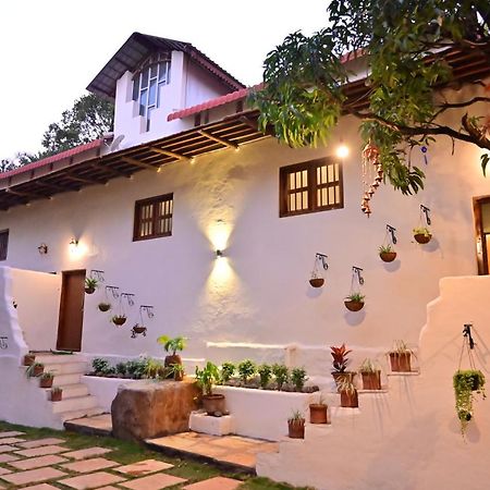 Achalaa Resort Kolhapur Ngoại thất bức ảnh