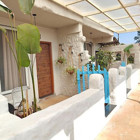 Achalaa Resort Kolhapur Ngoại thất bức ảnh
