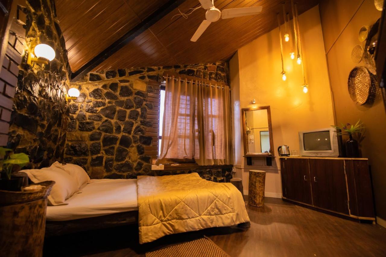 Achalaa Resort Kolhapur Ngoại thất bức ảnh