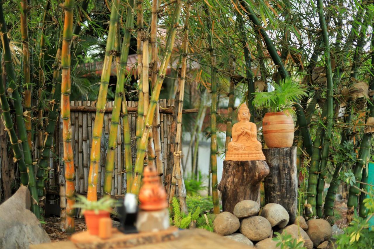 Achalaa Resort Kolhapur Ngoại thất bức ảnh