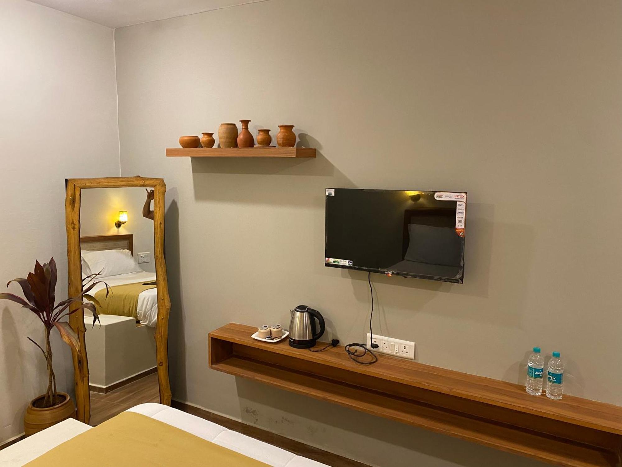 Achalaa Resort Kolhapur Ngoại thất bức ảnh