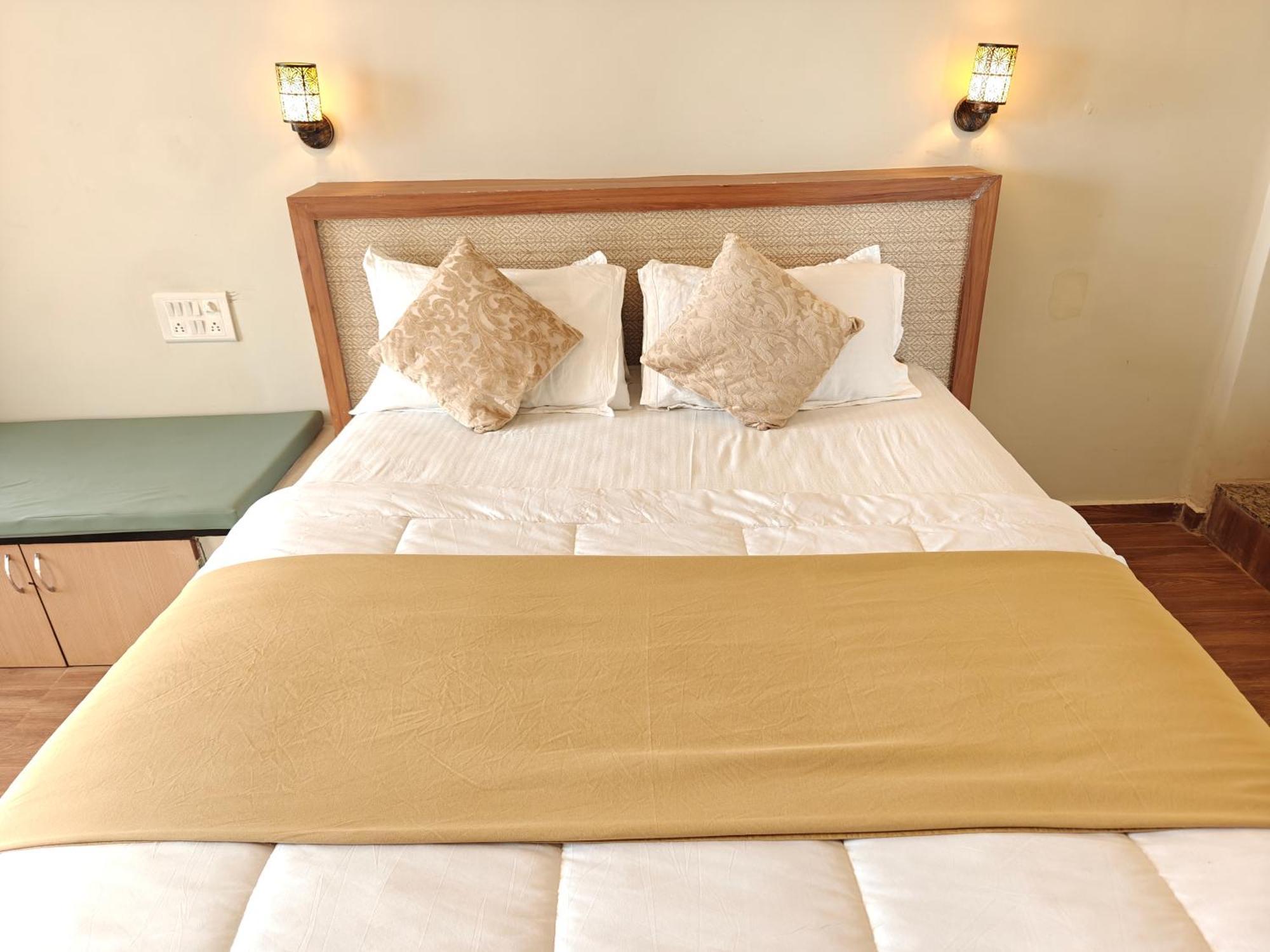 Achalaa Resort Kolhapur Phòng bức ảnh